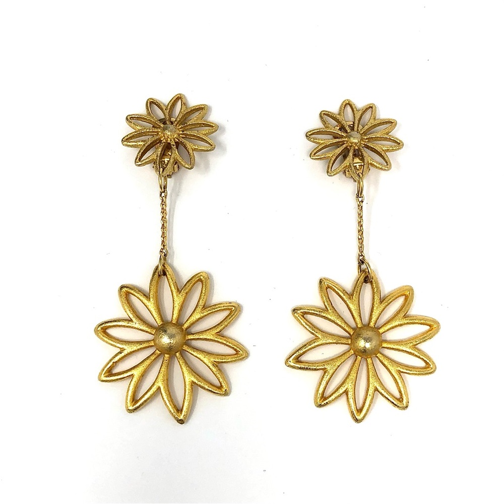 Vintage large statement satin gold tone flower drop clip on earrings